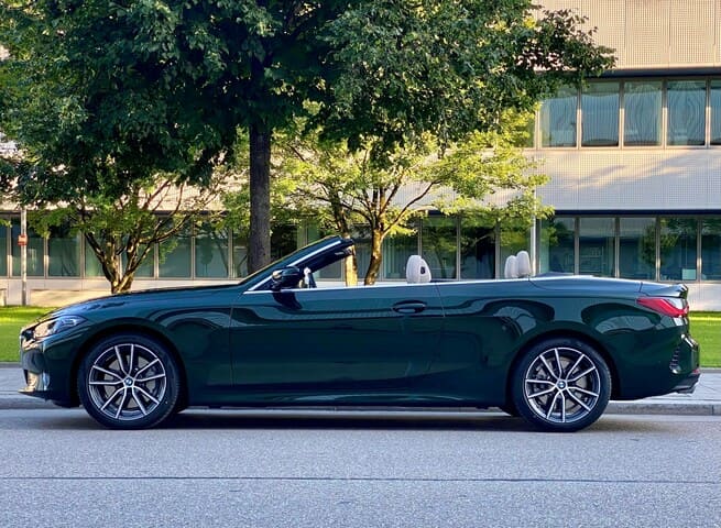 オープンカーの画像